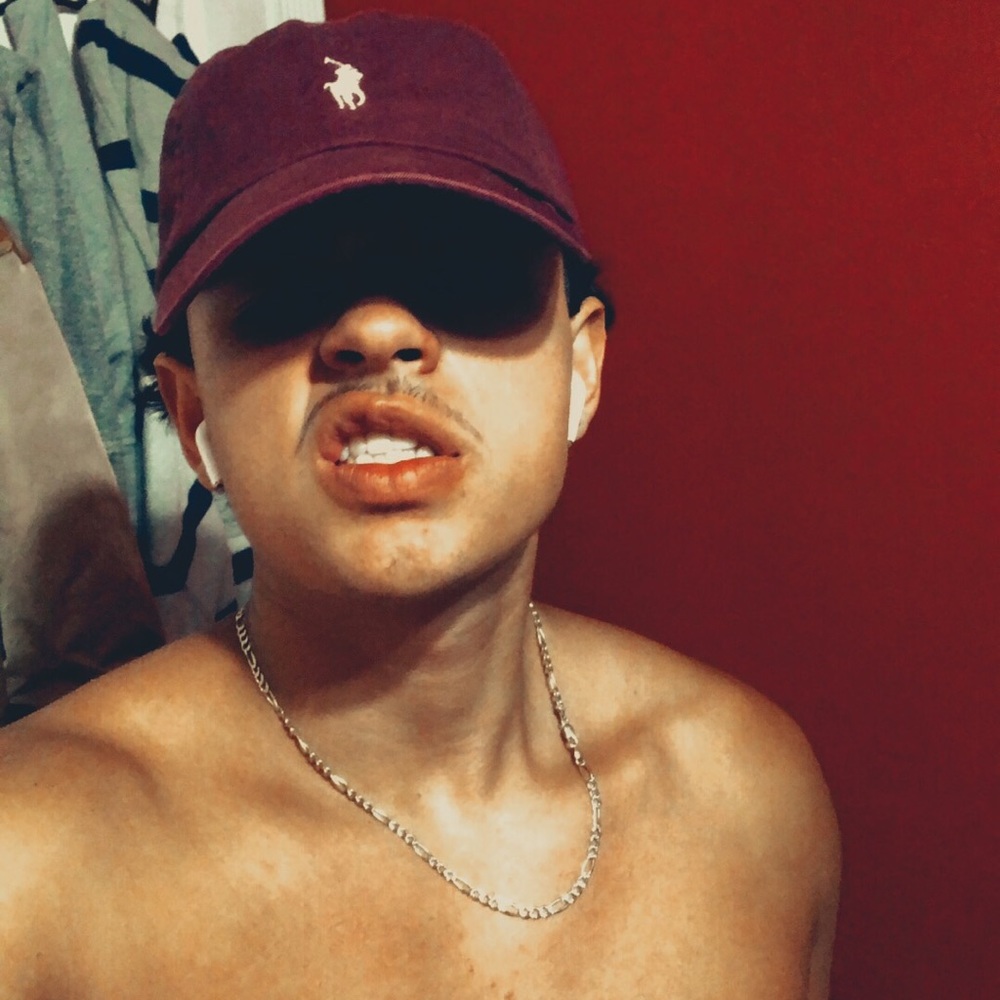 Meet your Posher, Luis